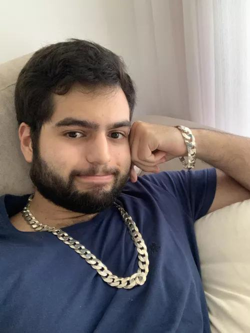 When you look at your steam account with 60+ games and think…. I have nothing to play with.