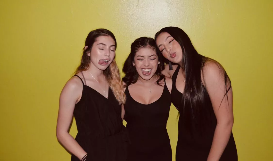 Who u think has taken more cum to the face? Why?👀🔥