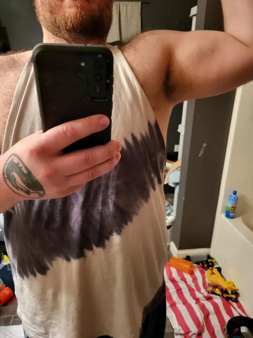 who wants to come feel my arms