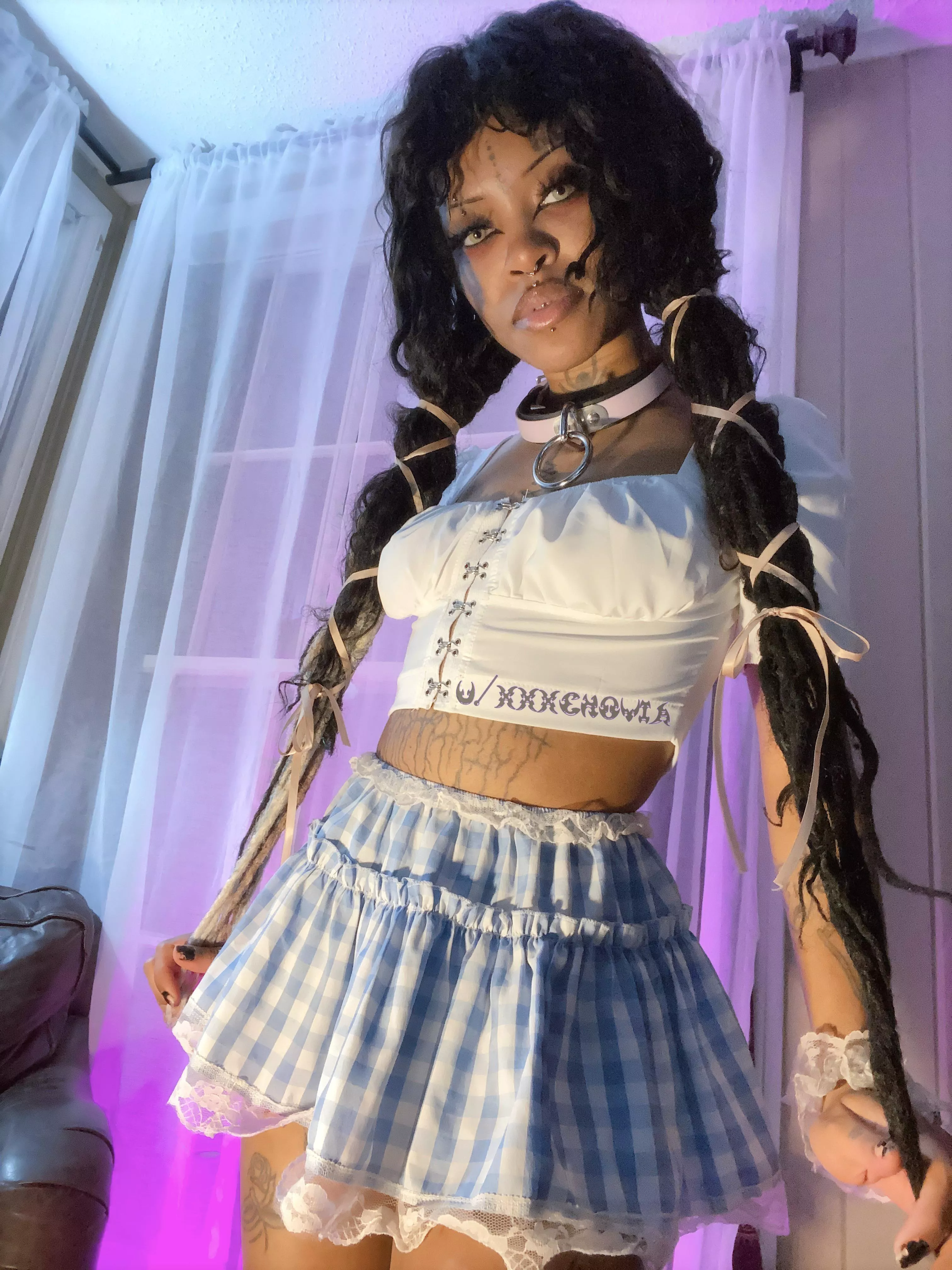 Who wants to smoke and chill w me tonight? 🧸 I’ll be live around 8 CST