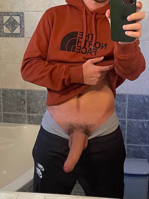 Who's hungry for some thick dick tonight 🥵