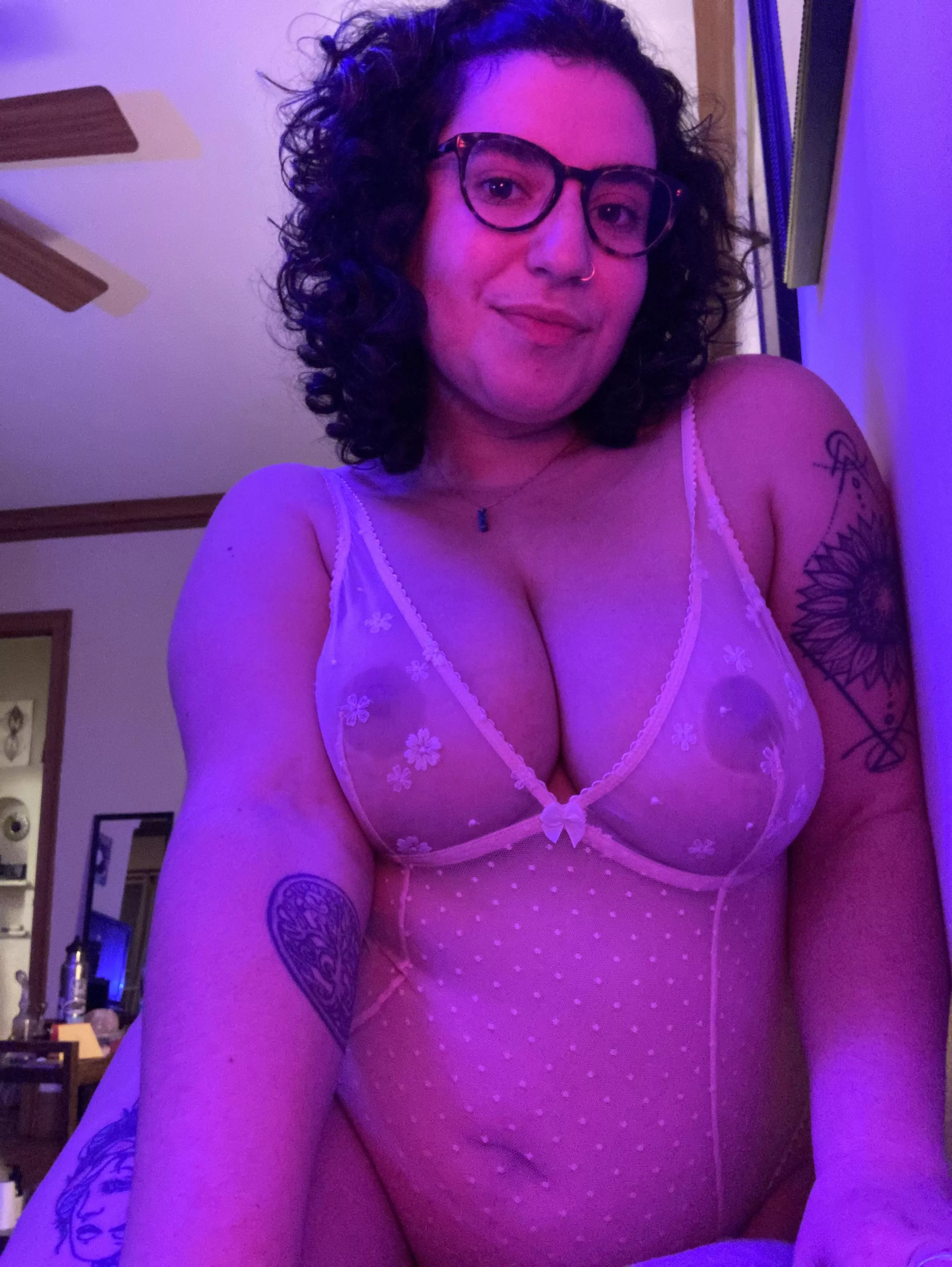 🥸 who’s joining my book club?