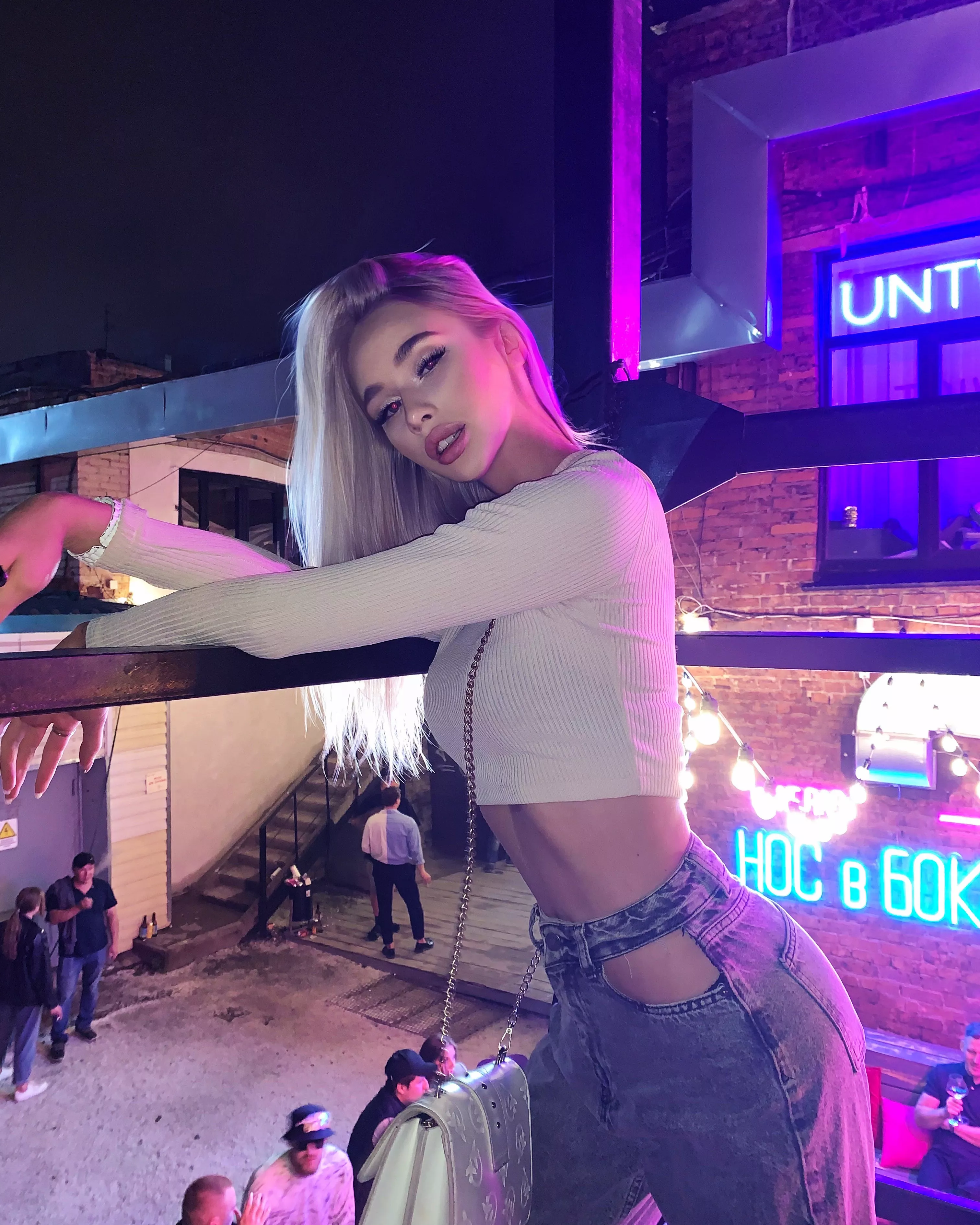 Will you choose girl with a perverted mind? 😜😈