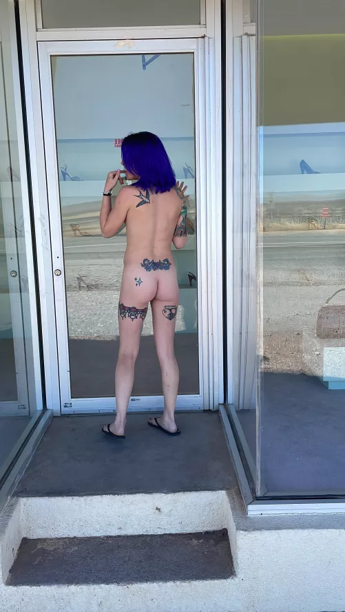 Window shopping 💕