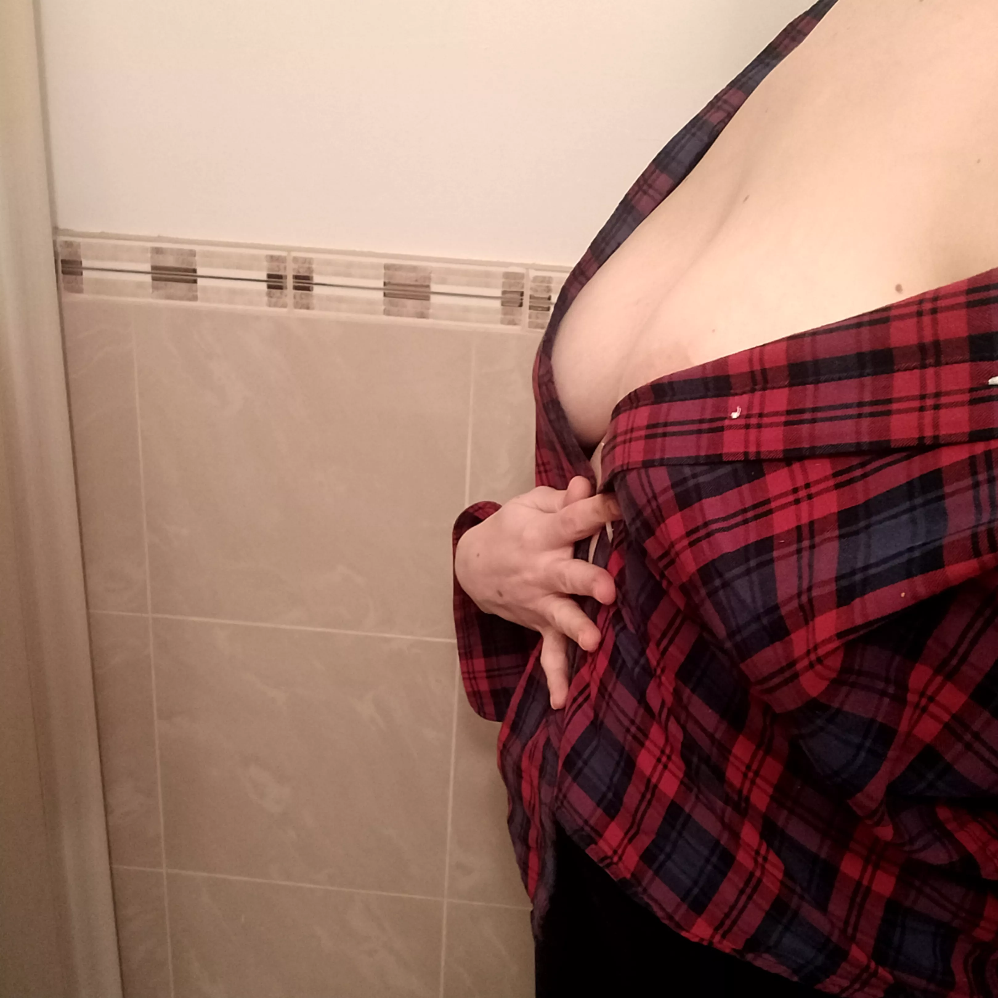 work's off, bra's off 💗