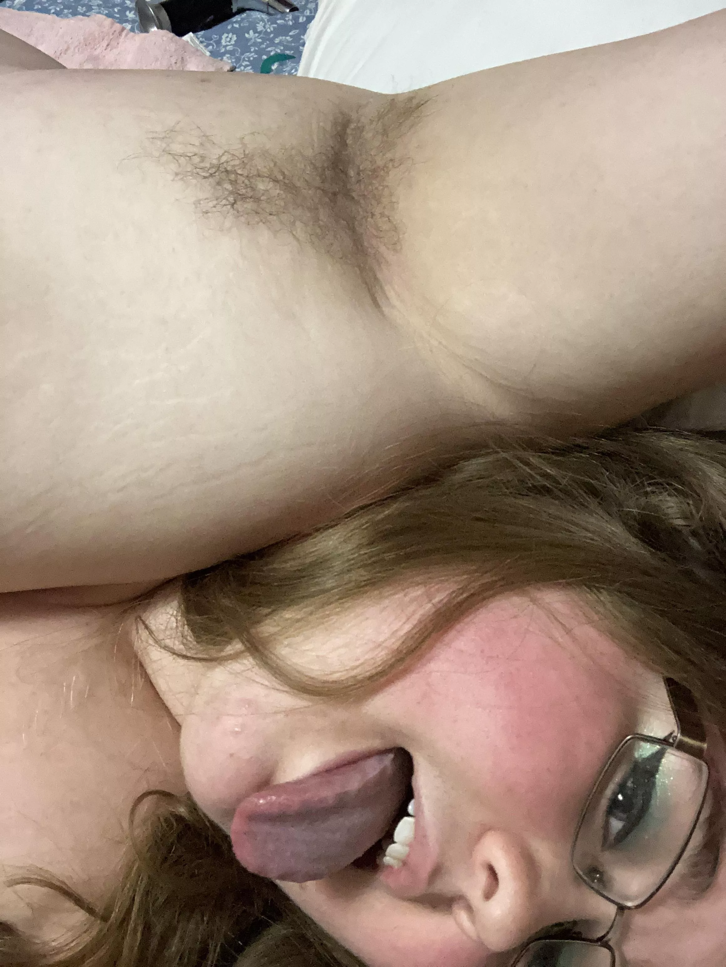 would you lick my hairy armpits? ❤️