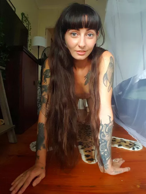 Would you mind a flatmate who leaves her bedroom door open?