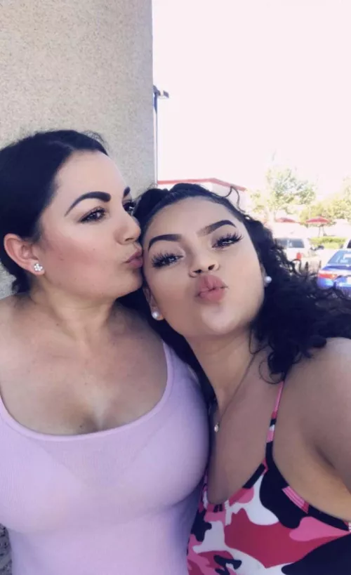 Y’all fucking the mom or the daughter ?