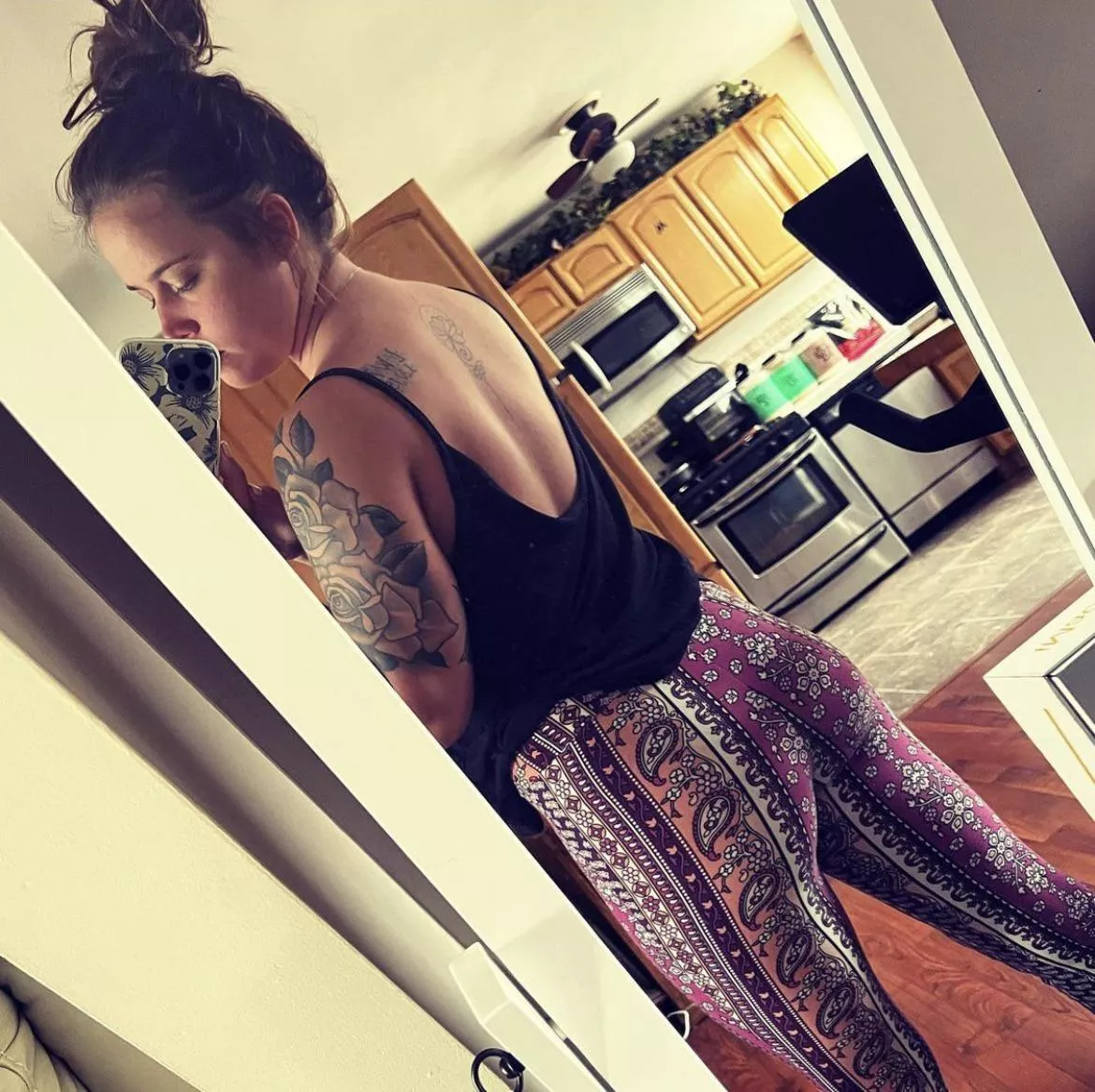 Yoga, tank, that’s it💃🏽