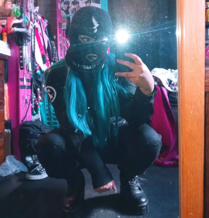 you can't handle a goth Mexicana ππ₯΄ you can't handle a goth Mexicana ππ₯΄