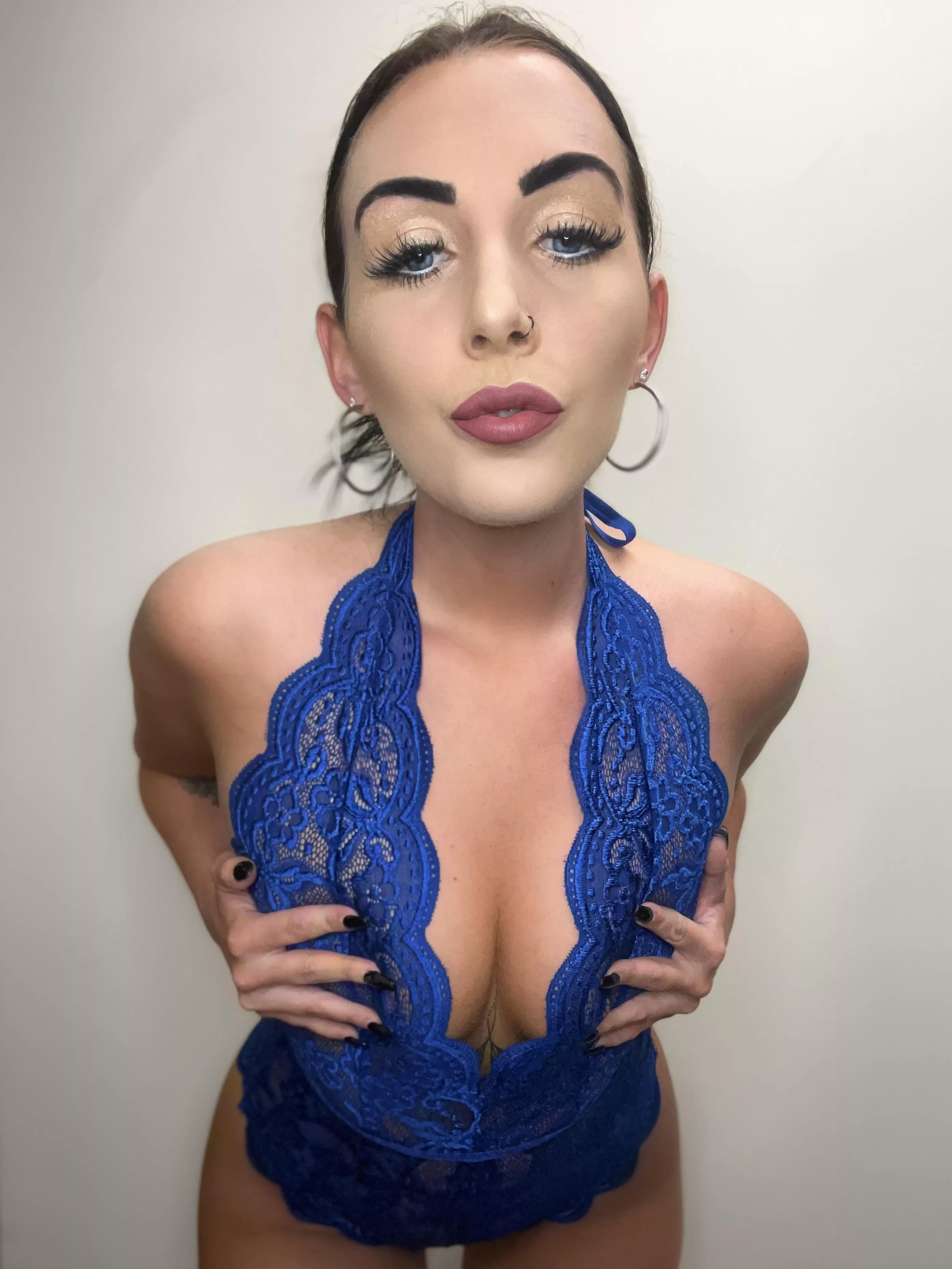 you guys loved the black nails so here they are again 👀