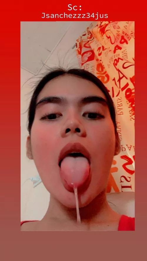 You like it when it’s wet💦👄😏