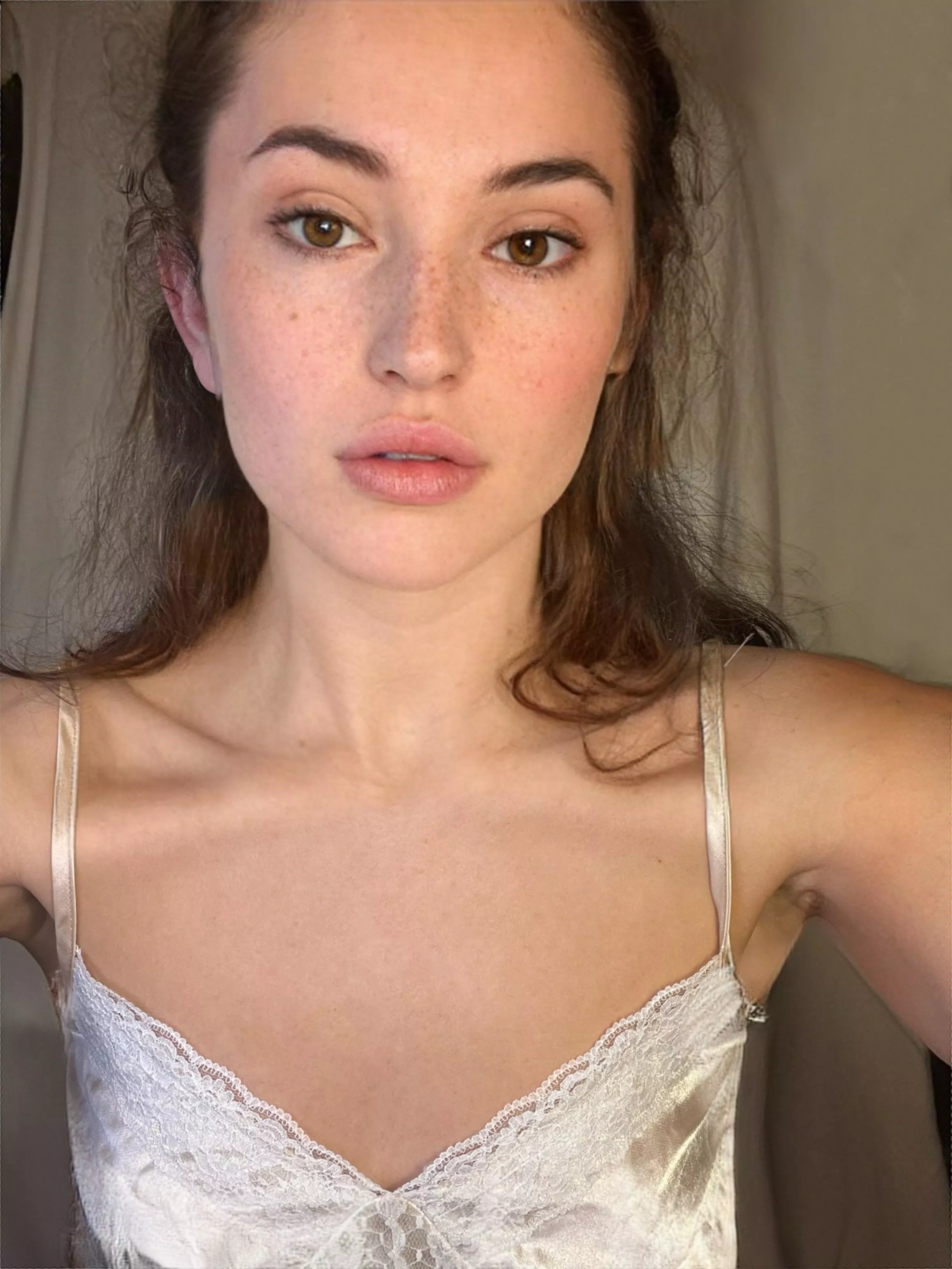 You like my eyes?🙈