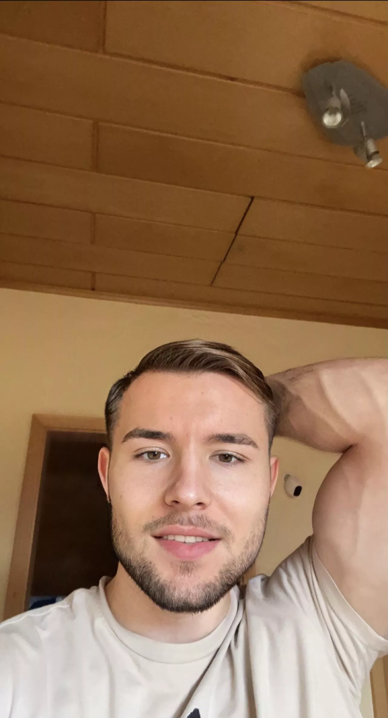 You like my forearm ?😛