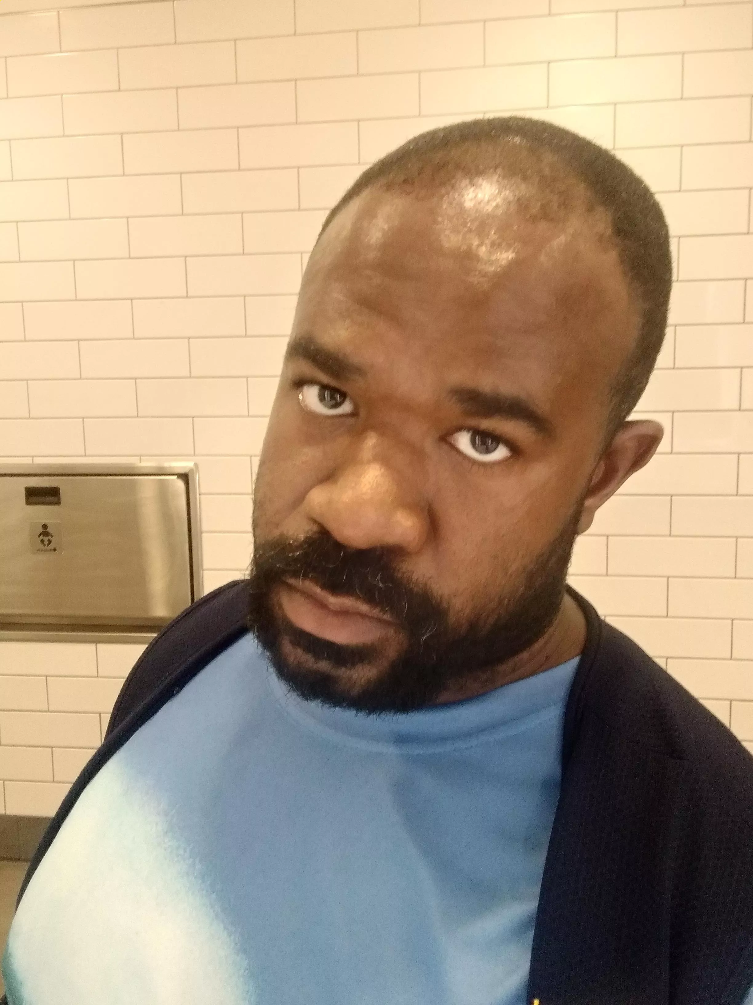 👋🏿