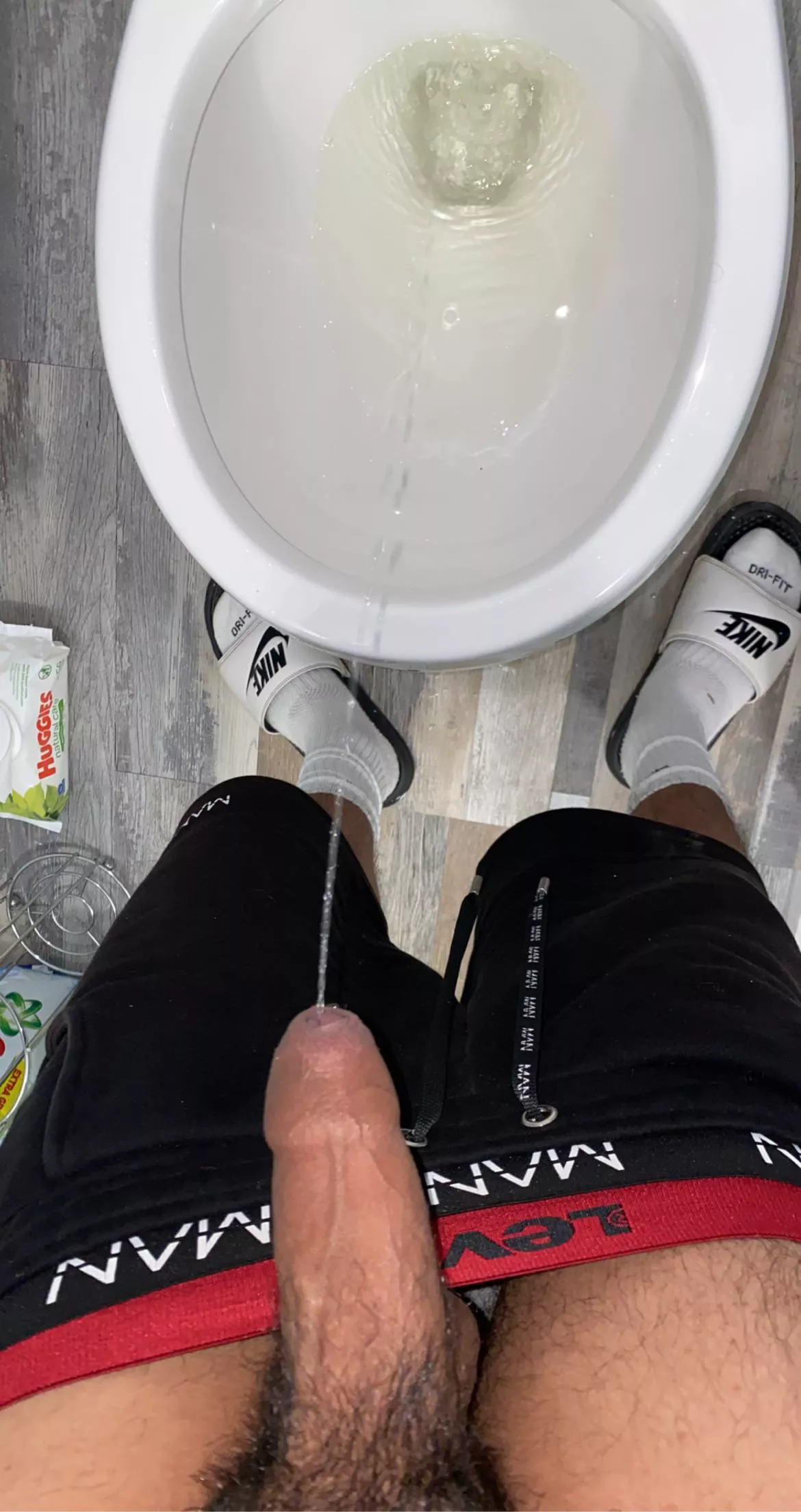 😈