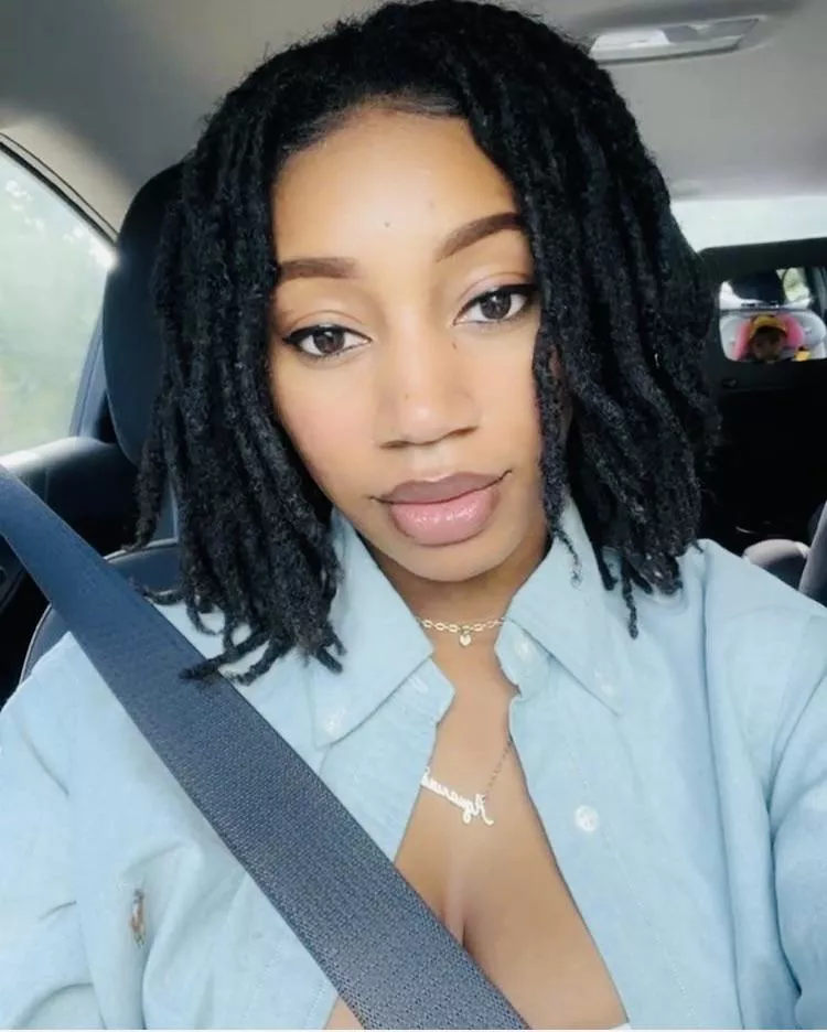 💋