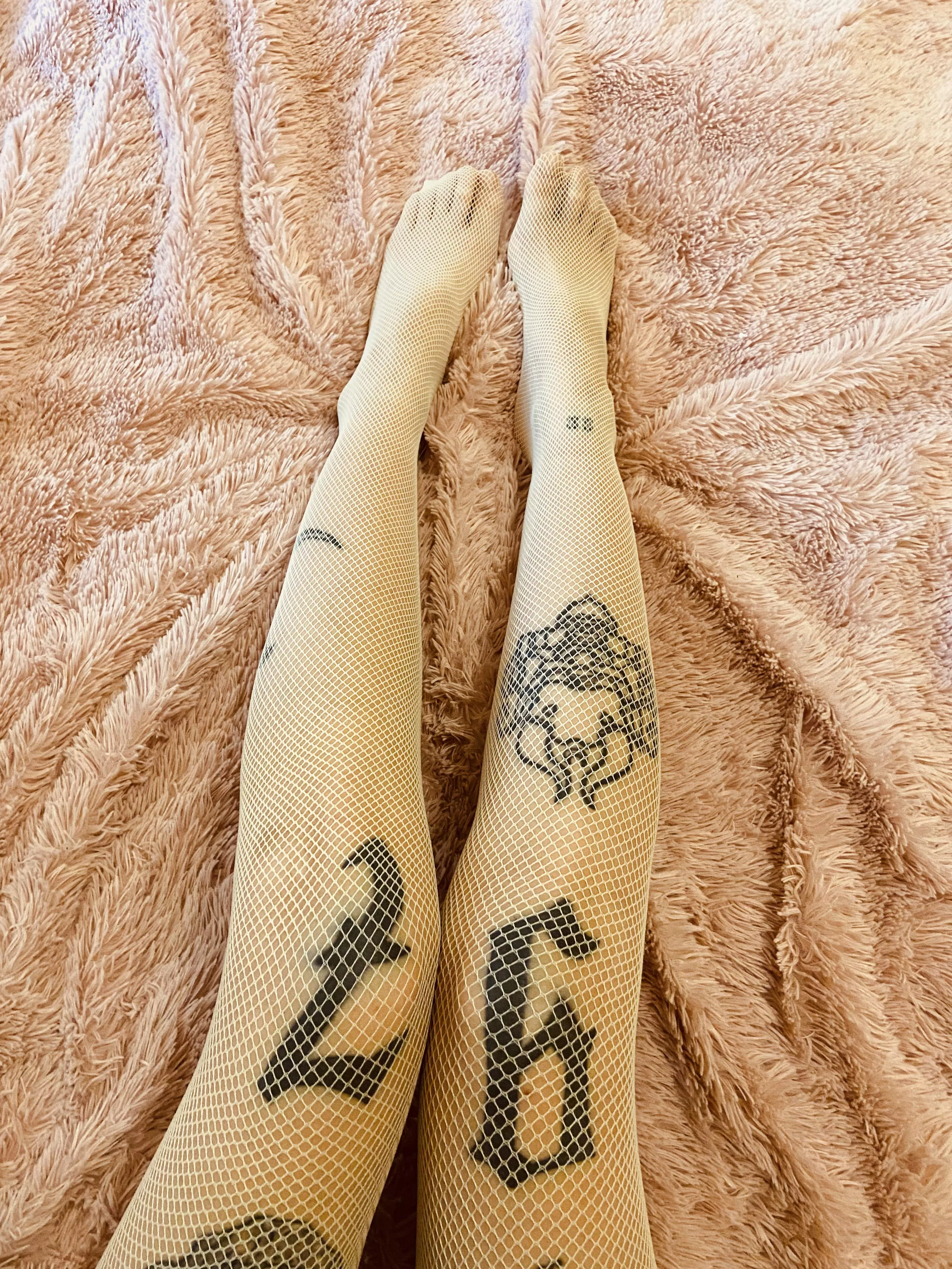 👣
