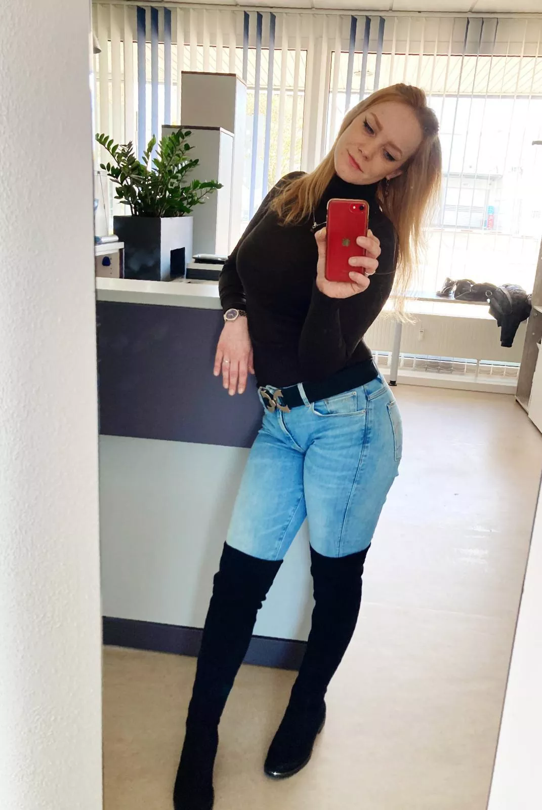 🦊🖤
