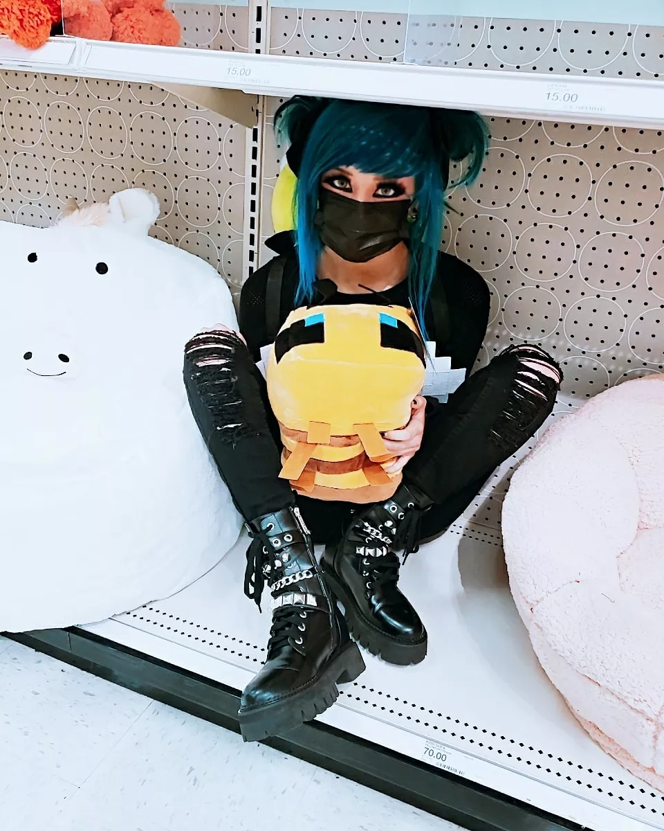 🐝