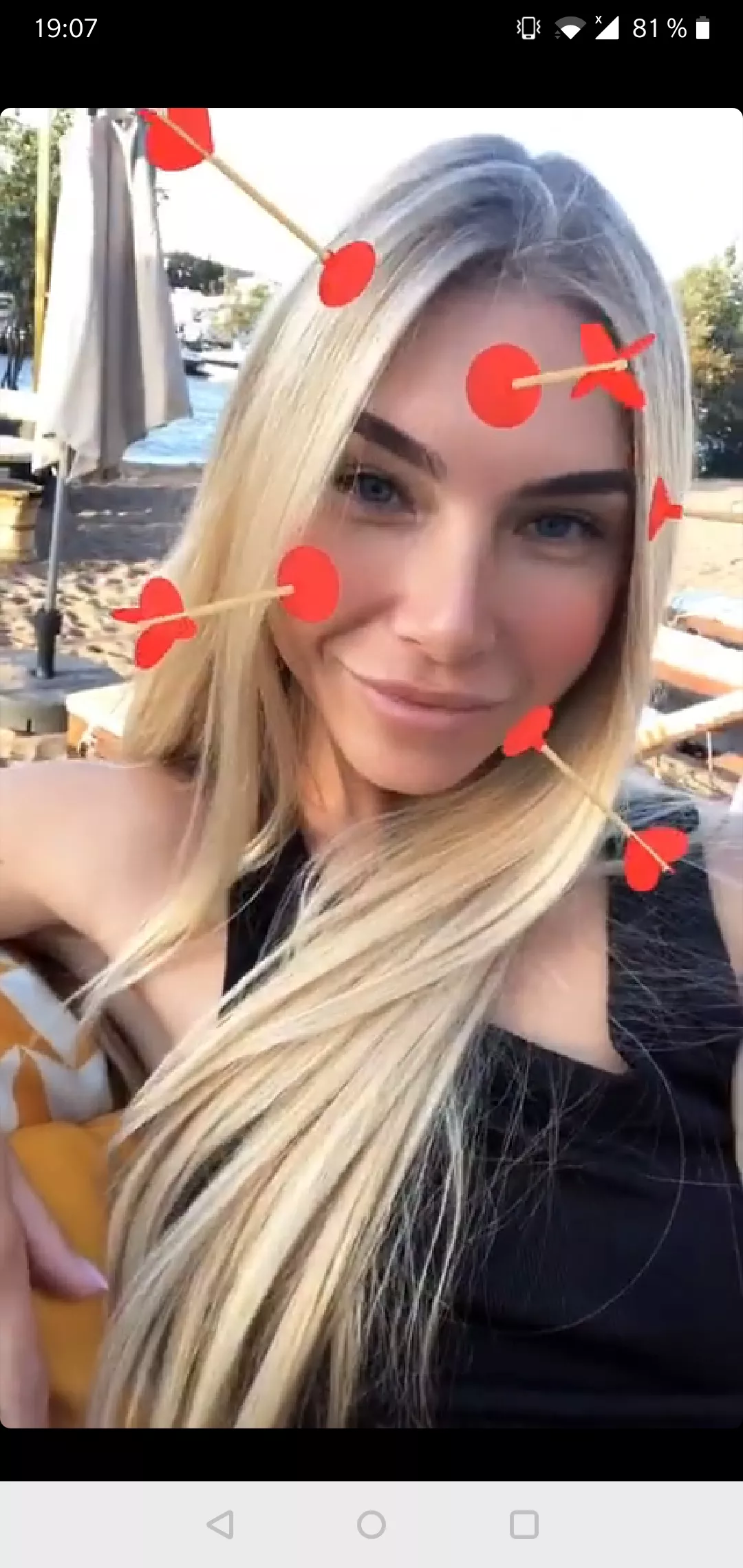 😪