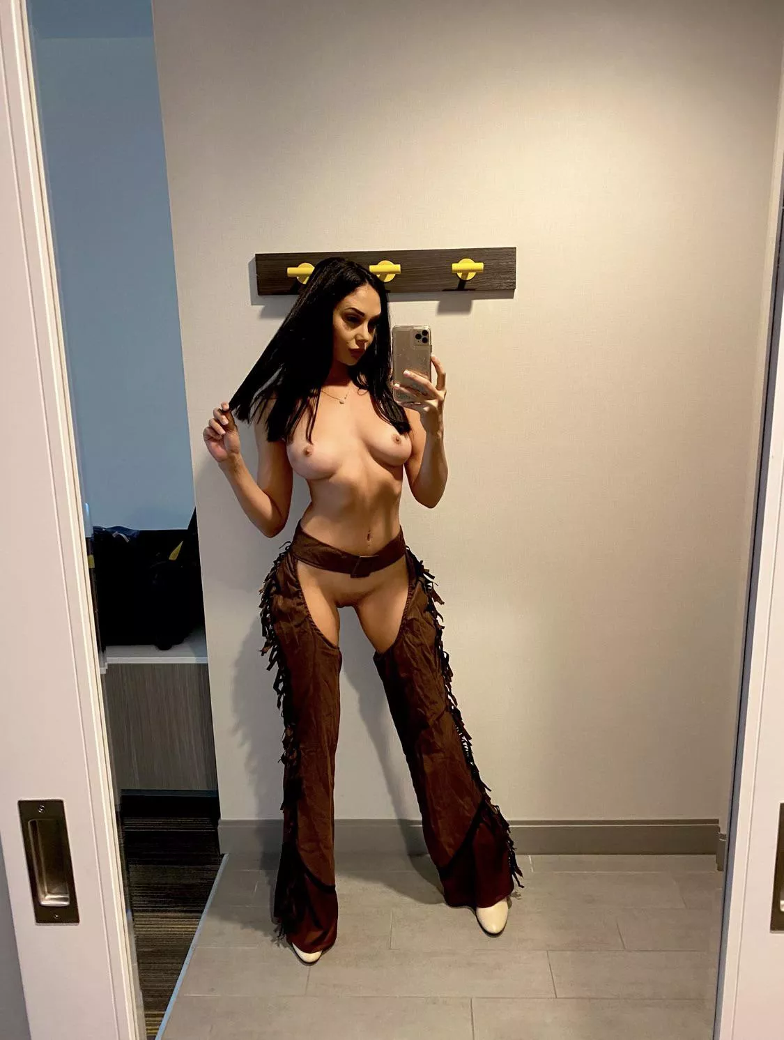 🤠