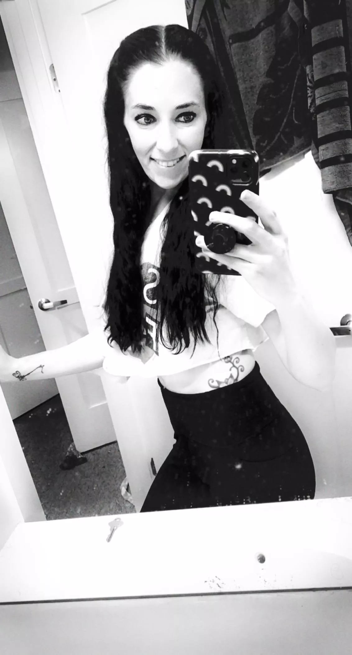 👀