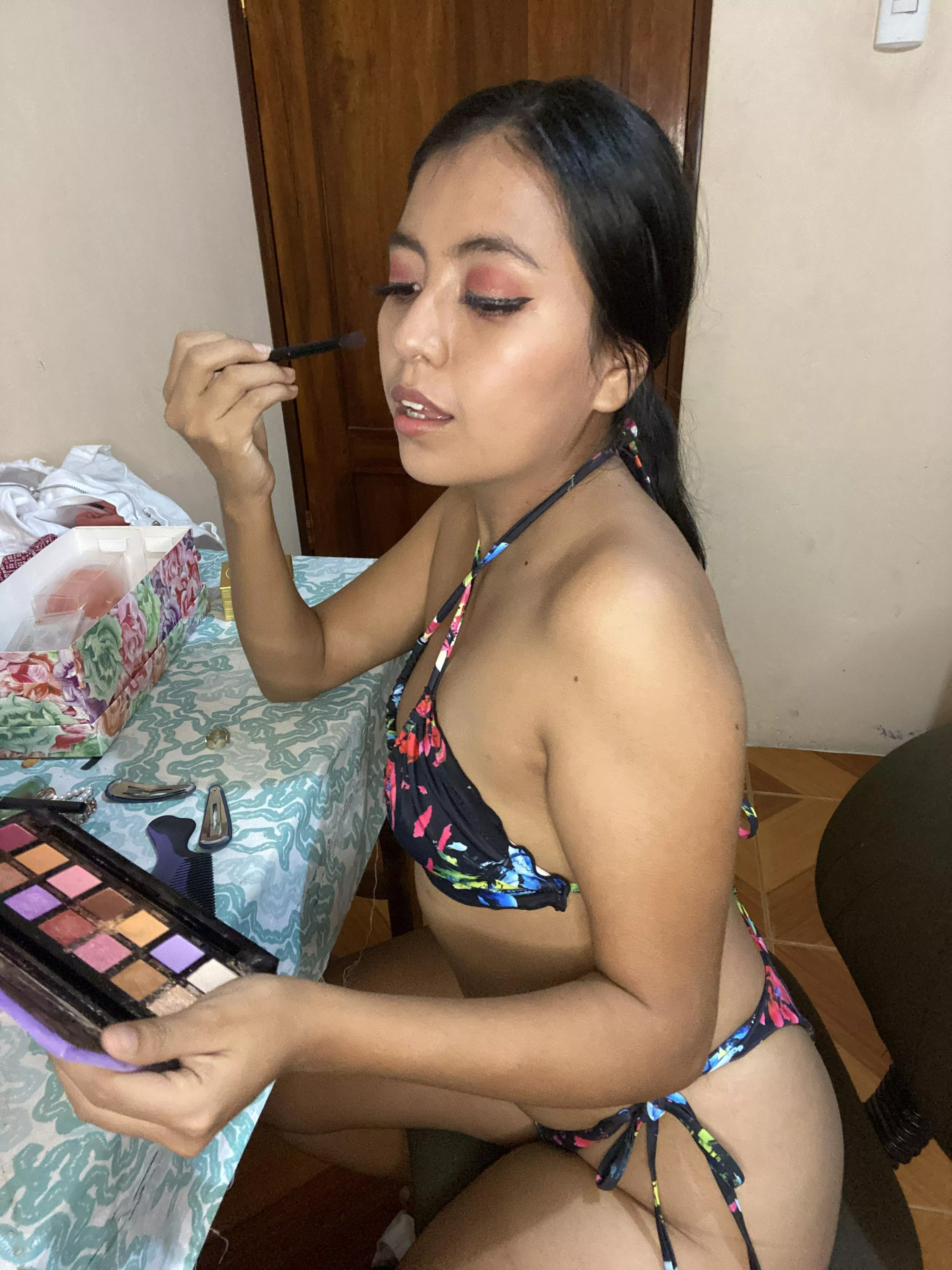 😋