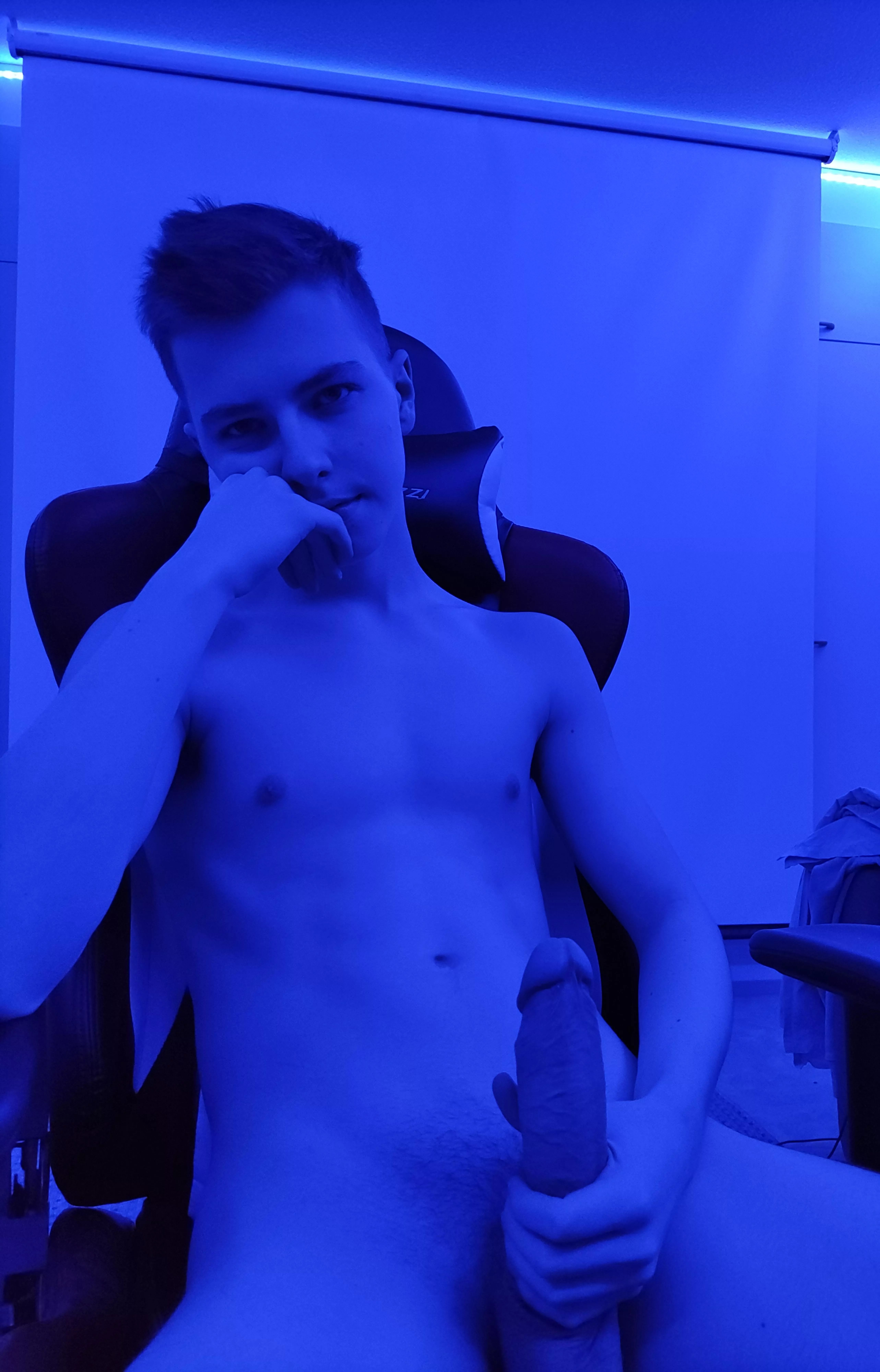 🤠