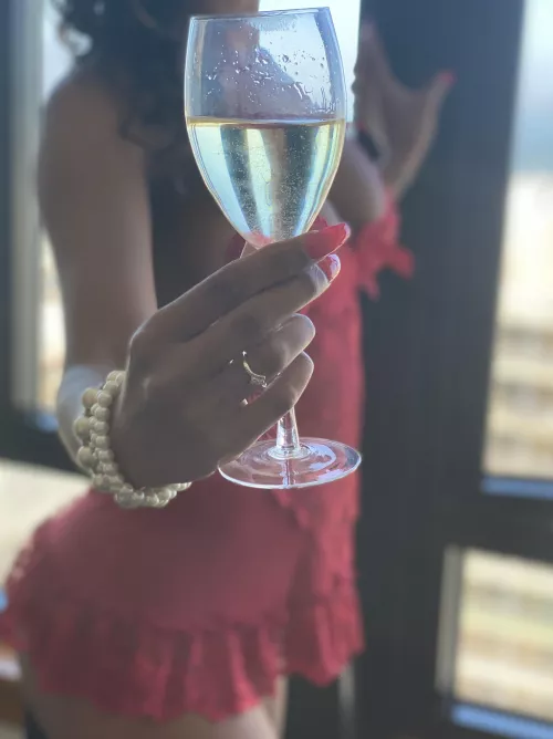 🥂✨✨