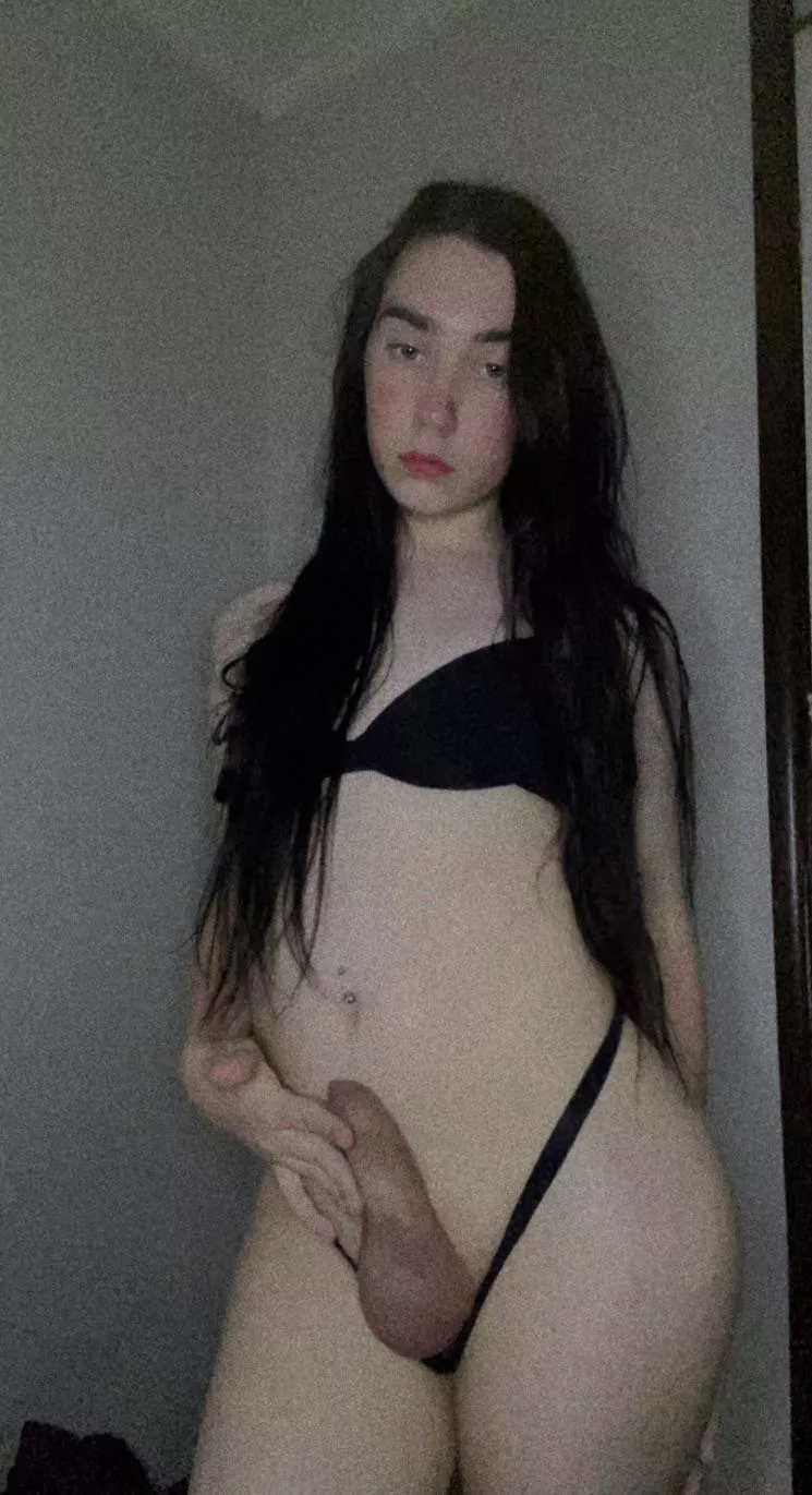 😈