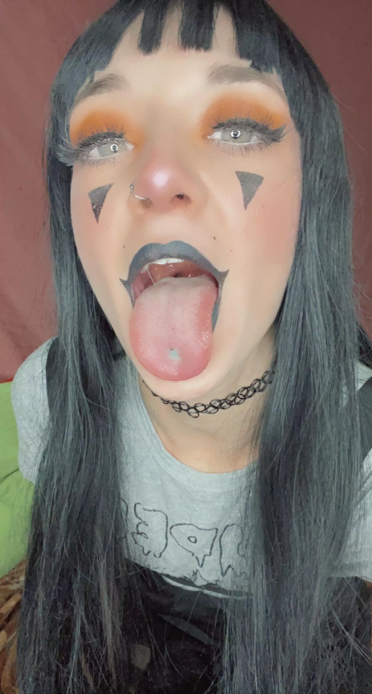 👅