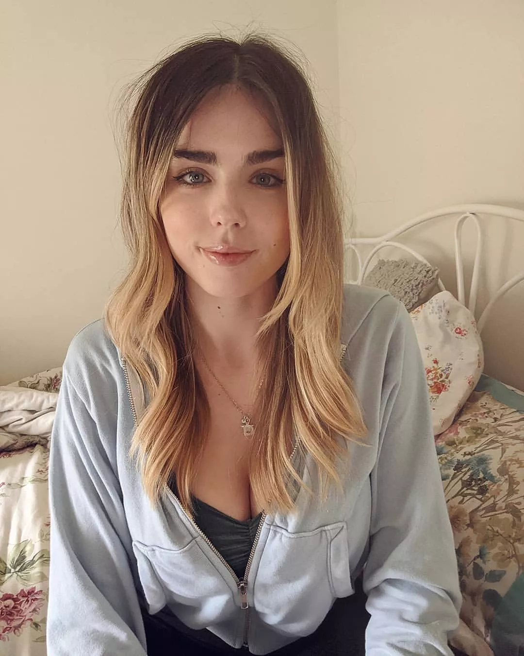 😊