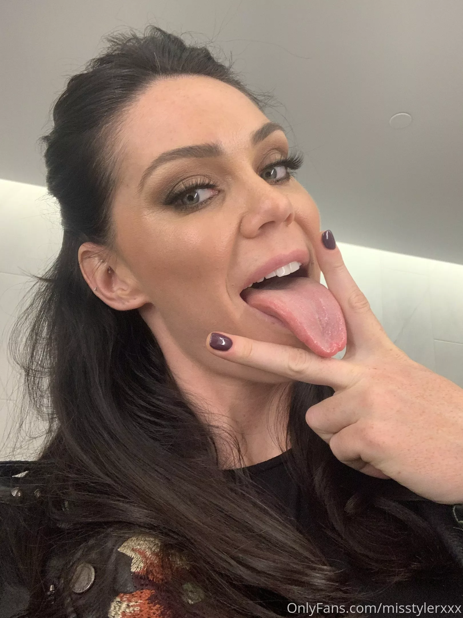 🤤