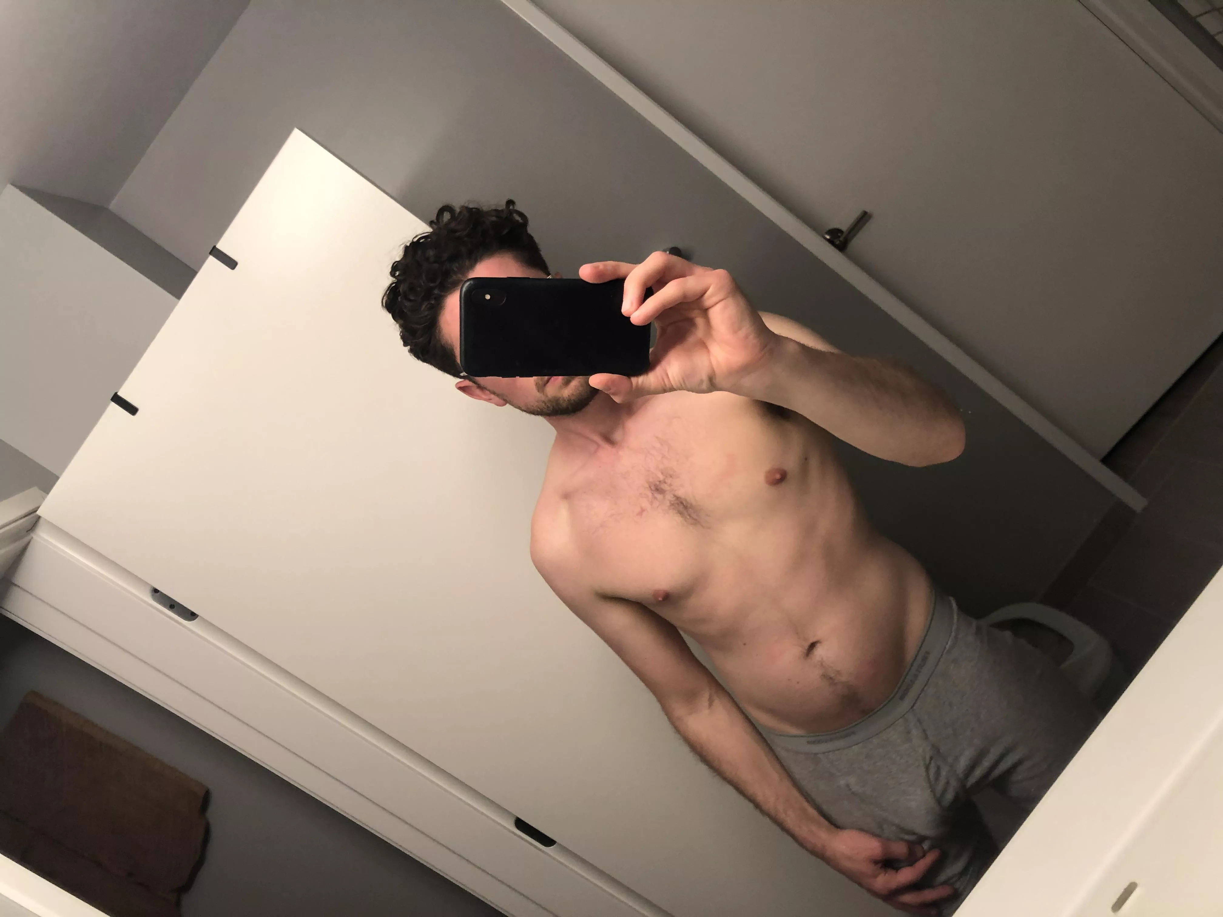 😏