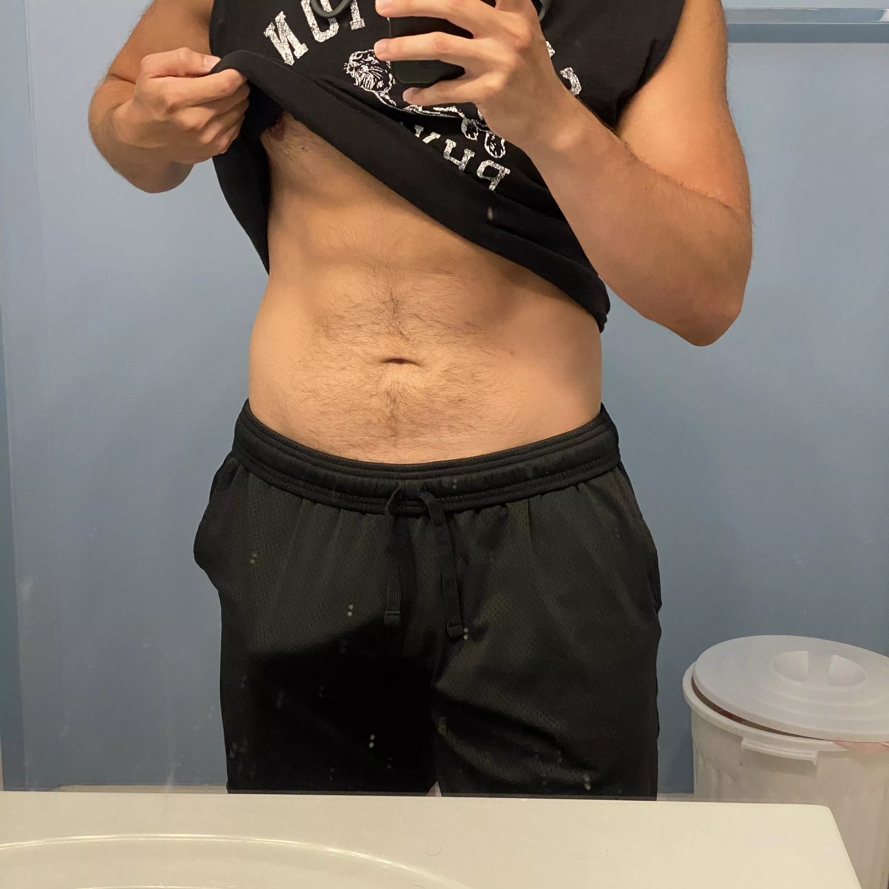 👅