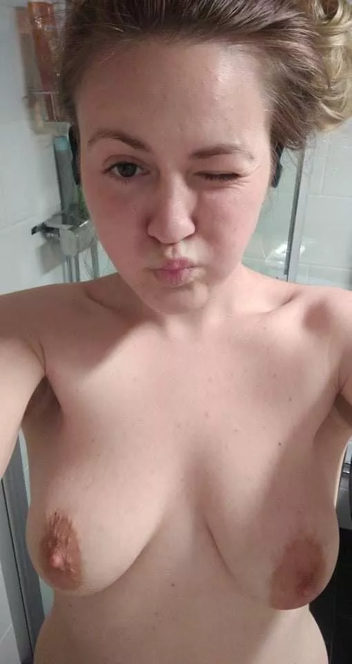 😋