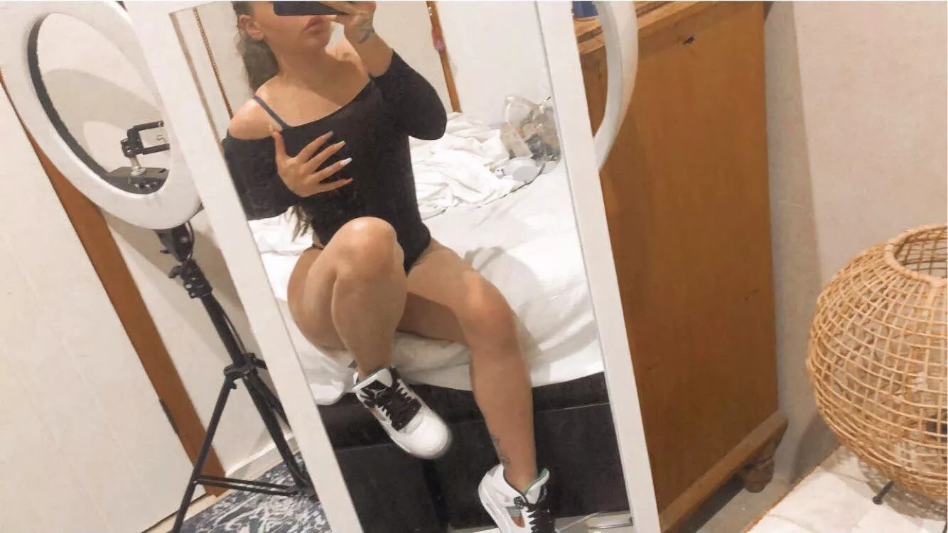 🖤