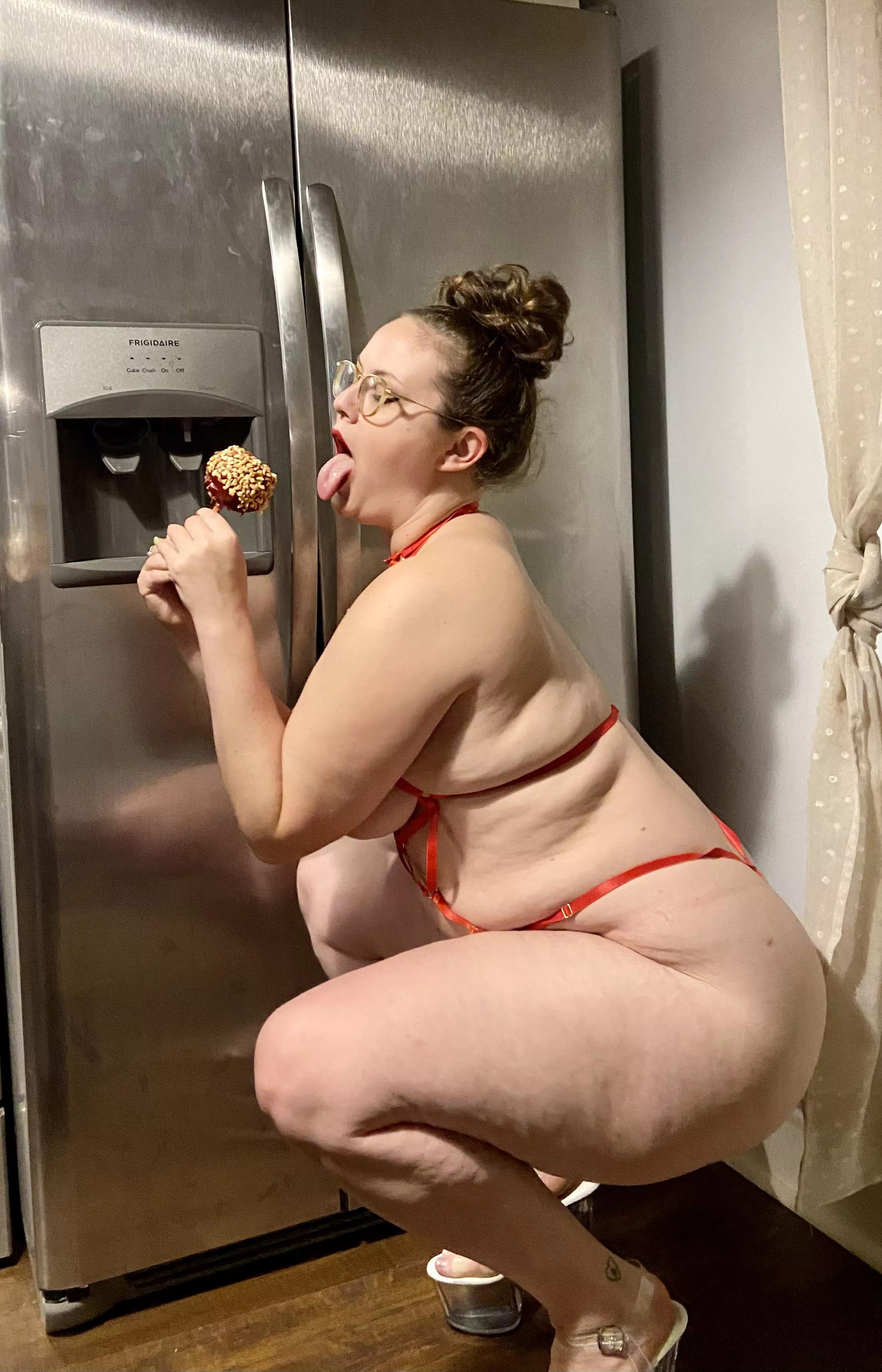 👅👅👅