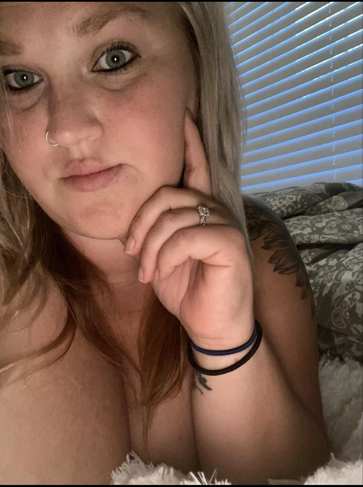 😘