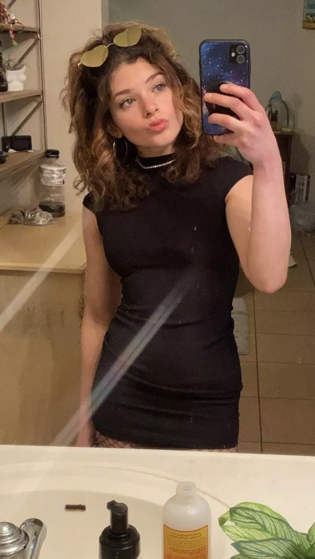 😘