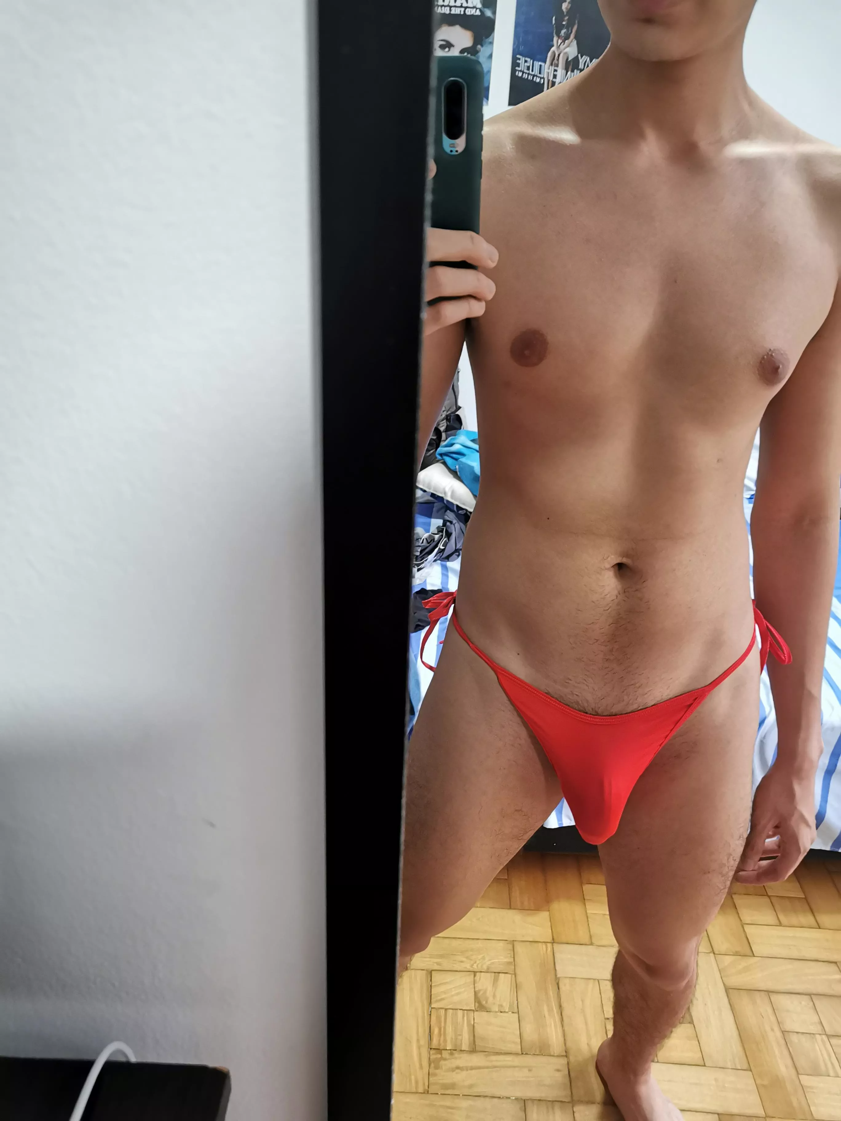 😈