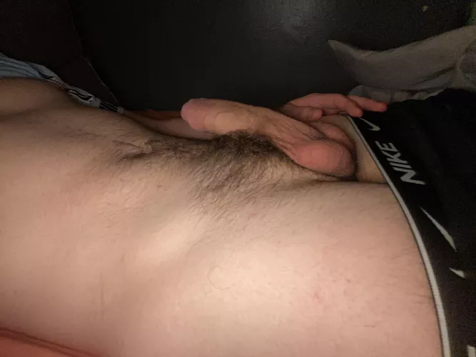 18m horny af bros hmu