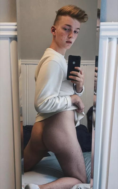 (19) Bend me over 💞