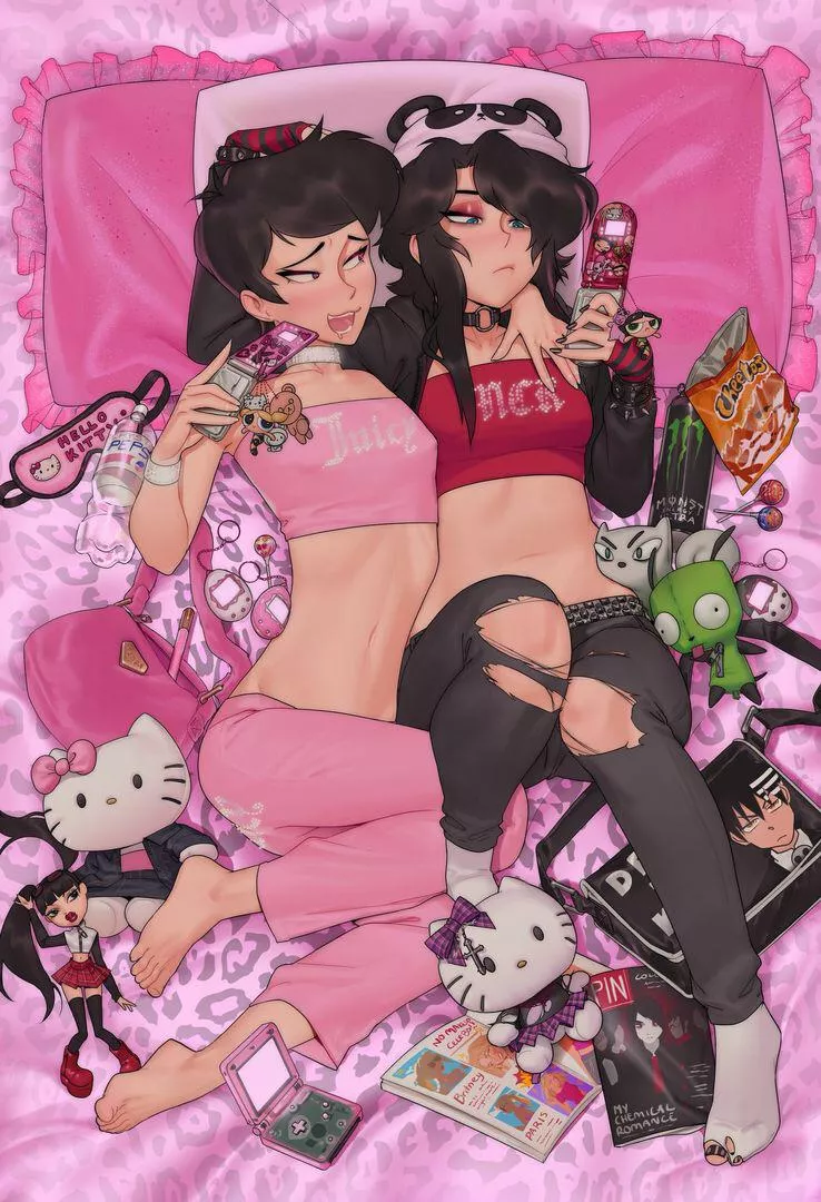 2 besties in bed 🤩
