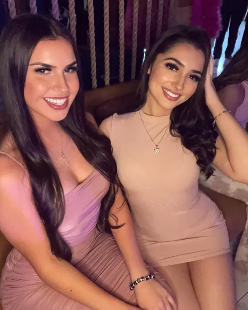 2 Brunette