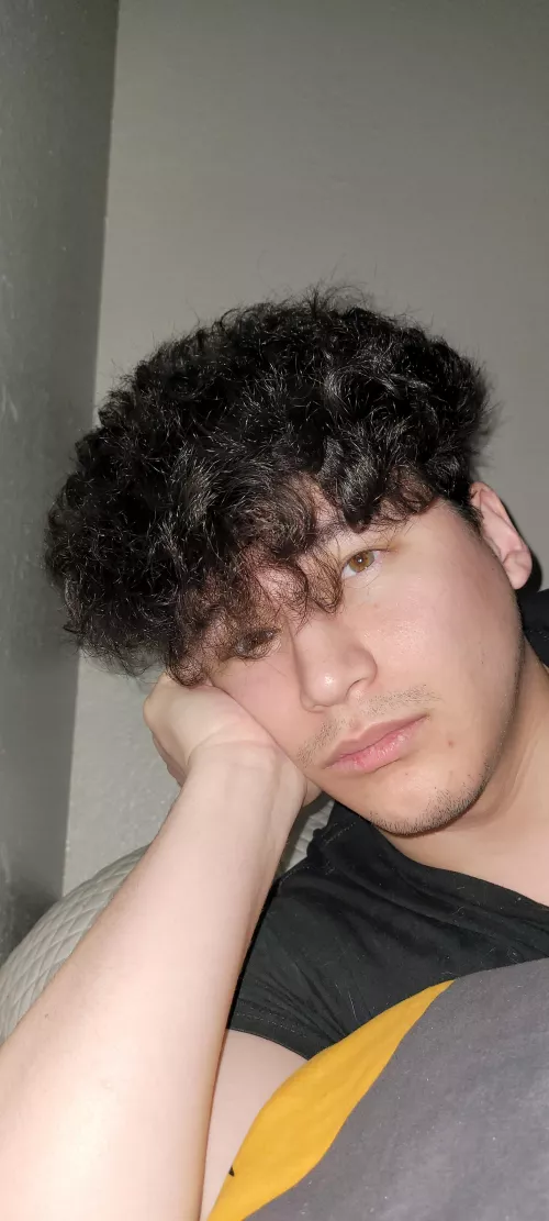 2 more days left till the weekend but gotta get those rupees first....if only breaking pots was a liveable waged job 🤣