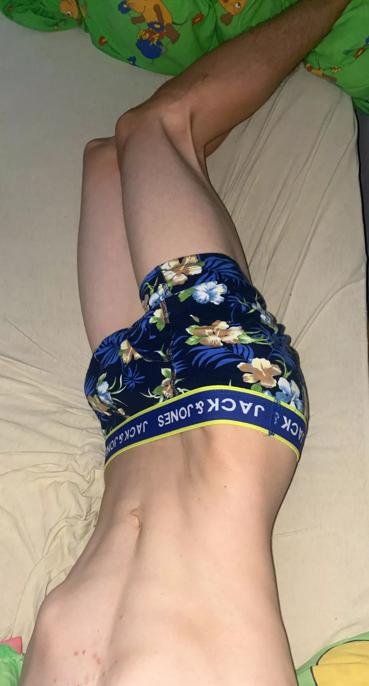 [20] Bored twink 😩, plsss dont be dry, looking for goofy twinks haha, dm😉