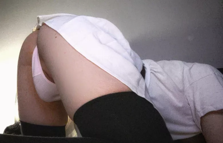 [20] you taking my panties off or moving them to the side? x