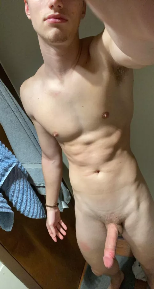 [20M] If you guys enjoy I make posting a habit 😁